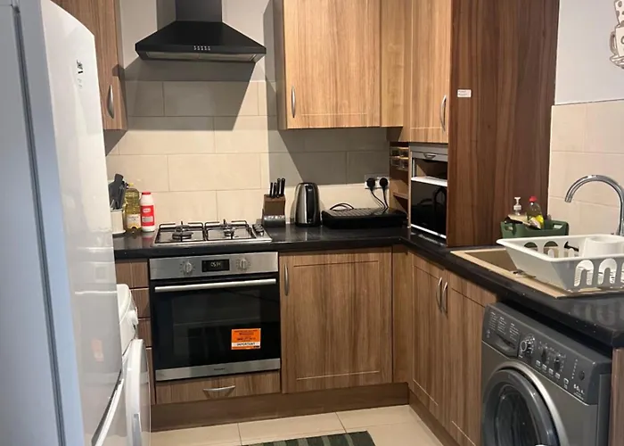 Fabulous Garden Flat Near Kings Cross St Pancras